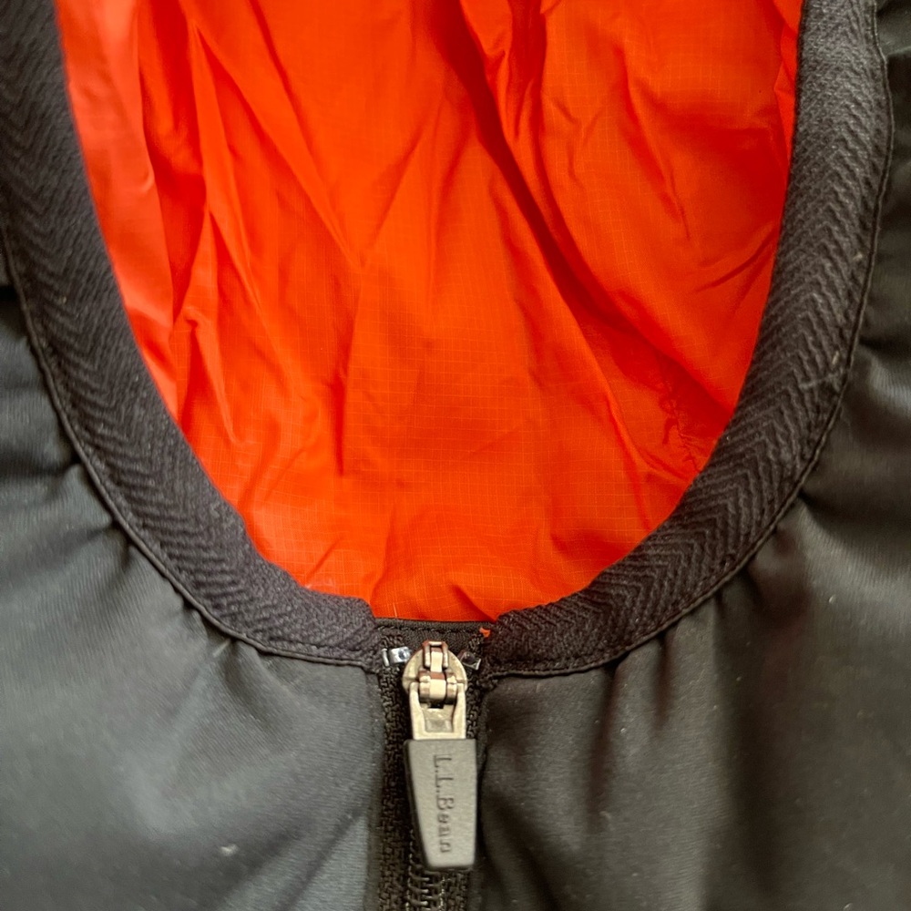 L.L. Bean Men’s Puffer Jacket - Picture 4 of 5